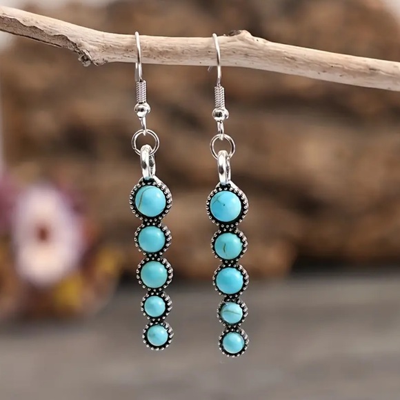 NWOT - Elegant Silver and Turquoise Dangle Earrings - Picture 2 of 5